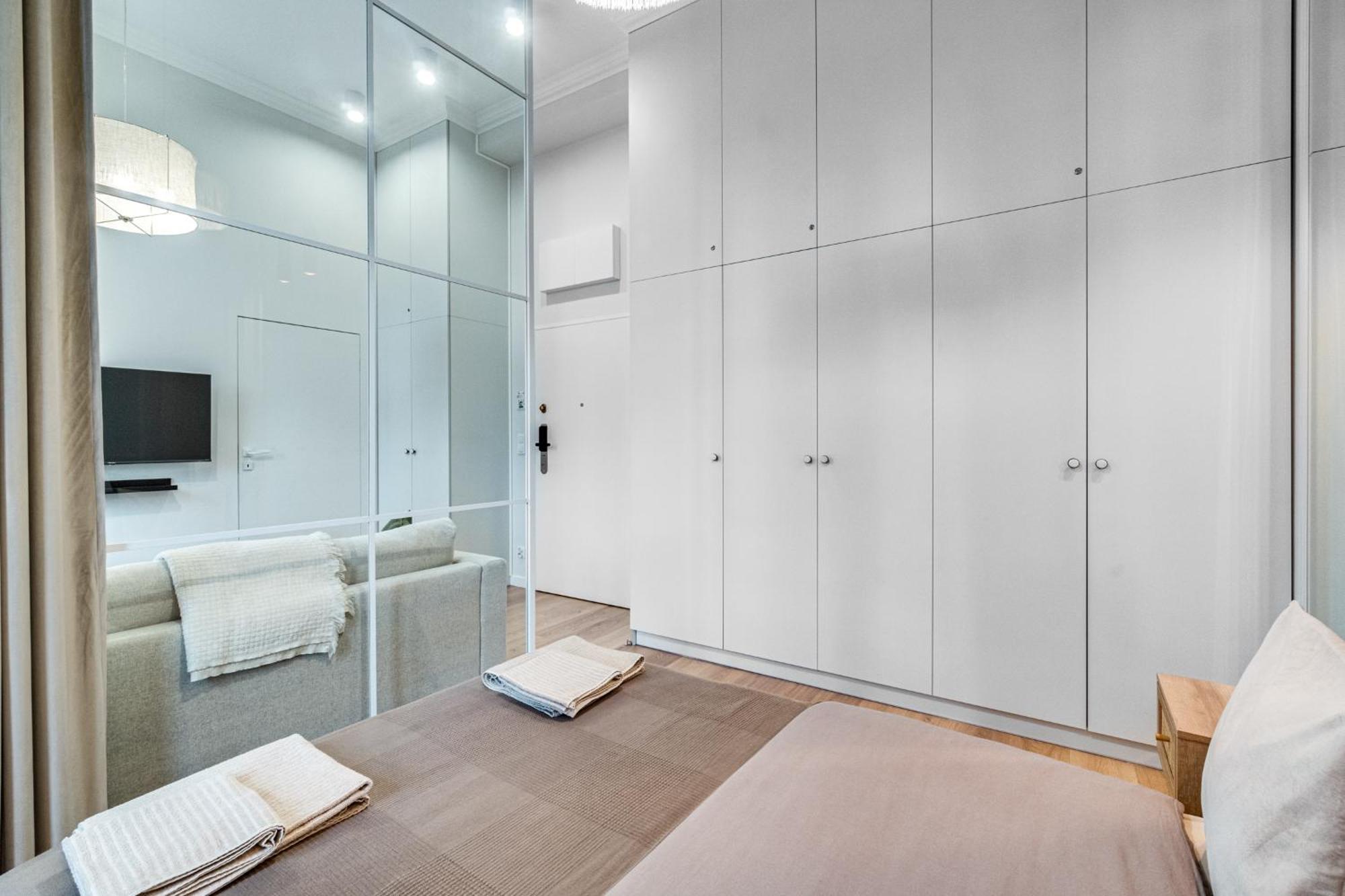 Riverside View - Parking Free Apartament